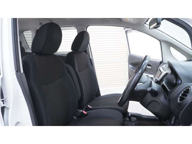 当店は大手保険会社の代理店！専任スタッフが常駐しておりますのでご相談はどうぞお気軽に♪