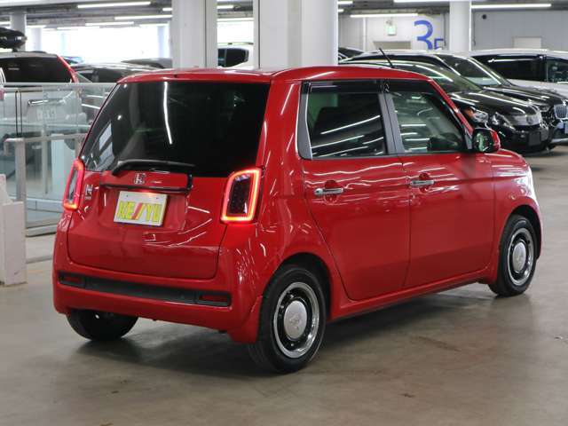 自社陸運局指定工場完備！国家資格車検検査員資格を持った整備士による整備。走行に関係のない所も不具合箇所があれば修理してお渡しいたします。