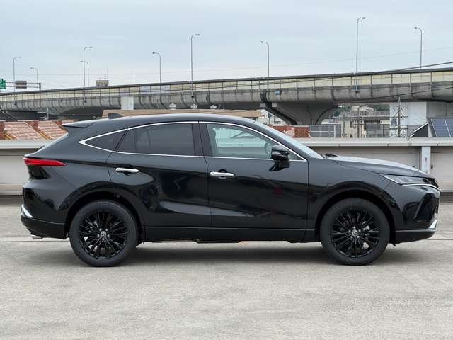 調光ルーフ　12.3型JBLディスプレイオーディオ　寒冷地仕様　フルセグTV　パノラミックビューモニター　ブラインドスポットモニター　ETC　レーダークルーズコントロール　トヨタセーフティーセンス　デジタルミラー