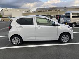 静岡ダイハツの中古車は、展示前に徹底した洗車や室内清掃を実施しております。