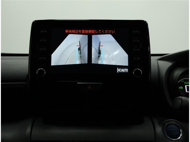 パノラミックビューモニター装備！サイドビュー・車両に取り付けたフロント、サイド、バックカメラの映像を合成して画面上に表示させることで、低速時の運転を補助する装置です。