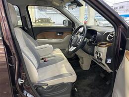 WECARSではほぼ毎日新しい在庫車両を入荷しております！お客様のこだわりを叶える1台がきっとWECARSにあるはずです！