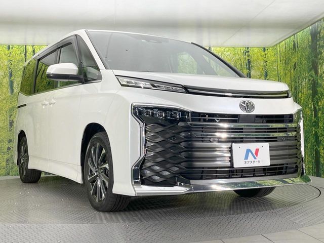 大好評のボディコーティング「弾スプラッシュコート」もご納車までに施工可能。通常のガラスコートと異なる、耐久年数6年の無機質ガラスコーティングが、ボディをキレイな状態に保ってくれます。
