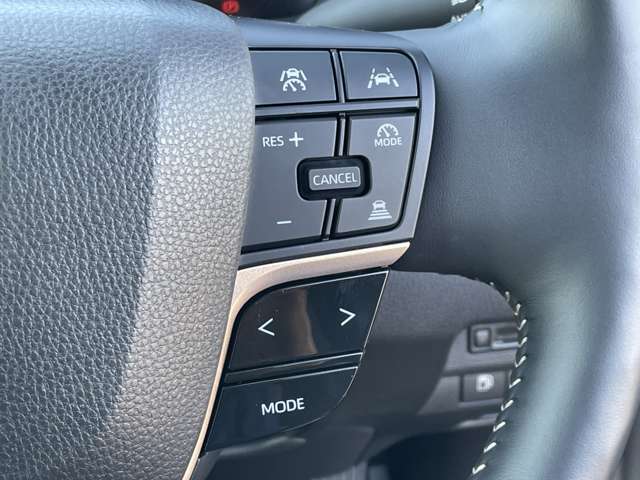 【運転席操作部】快適なドライブを楽しむための機能が装備されています！運転席から触れるので、使いやすいです！除菌プランいれていただくと、さらに清潔で安心していただけます！