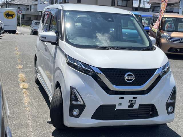 今人気のタント、ワゴンR、N-BOX、N-WGN、ekワゴン、スペーシア、ムーヴ、ミライース、ハイゼットカーゴ、アルト、アウトラパンなど各種人気車種を取り揃えております！
