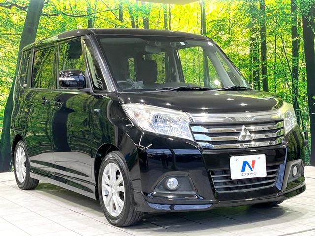 大好評のボディコーティング「弾スプラッシュコート」もご納車までに施工可能。通常のガラスコートと異なる、耐久年数6年の無機質ガラスコーティングが、ボディをキレイな状態に保ってくれます。