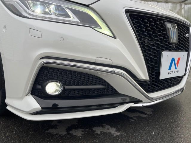 【純正エアロ】人気の純正エアロを装備！クルマの外観がよりスタイリッシュになり、街中で存在感あふれる1台に♪将来買い替える時にもリセールに影響しやすく、価値ある人気の装備です！