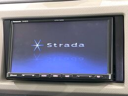 【ナビゲーション】目的地までしっかり案内してくれる使いやすいナビ。Bluetooth接続すればお持ちのスマホやMP3プレイヤーの音楽を再生可能！毎日の運転がさらに楽しくなります！！