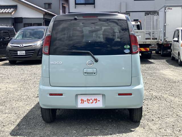 納車前には、点検整備実施、エンジンオイル、オイルエレメント、ブレーキオイル、ワイパーゴム、バッテリー、エンジンオイル添加剤、燃料添加剤、ラジエーター添加剤・ここまでが最低交換部品です。