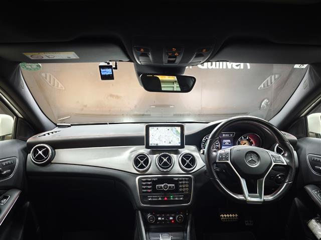 LIBERALA前橋ではドイツプレミアム御三家のBMW、M・BENZ、Audiをはじめとする数多くの輸入車を取り揃えております。是非ブランドの違いを較べて愉しんで下さい。新しい驚きと発見をお届け致します。
