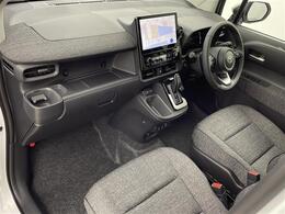 【インパネ全体】全方位で視界が広く、高い目線で運転もしやすいです！