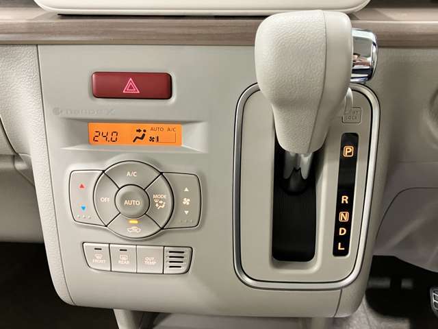 【エアコン】ナノイーX搭載フルオートエアコン♪家庭のエアコンのように温度を設定するだけの簡単操作◎設定した温度に合わせて自動で風量や吹き出し口の調節◎温度は0.5度単位で調節ができるので快適です◎