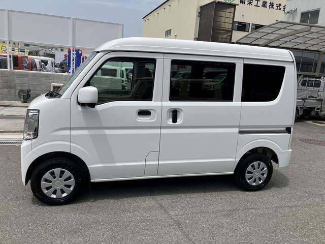 ★　多数の『特選中古車』を取り揃えております！　どんな中古車がいいのか分からない・・・ってお客様にも、ご予算に見合ったお車をご提案させて頂きますので、是非、当店スタッフにご相談してみて下さい！　（^^♪