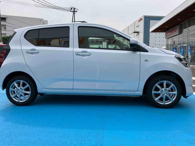 納車前にはプロのメカニックが点検、整備を行いますので安心してお乗り頂けます！！