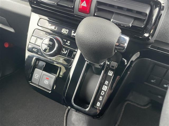 【シフトレバー】シフトも操作しやすく快適なドライブを楽しんでいただけます！