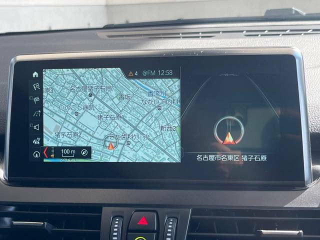 ●純正ナビ:一体感のあるナビは、高級感ある車内を演出してくれます。Bluetooth再生などオーディオ機能も充実しておりますので、運転もより楽しめます♪