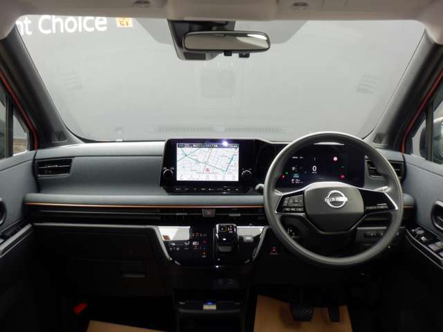 電気自動車ならではの先進的なデザインのインテリア。
