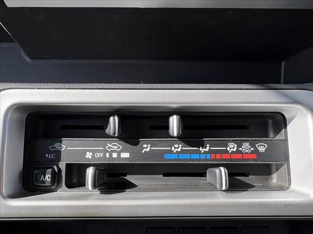 店頭ではBUDDICA PHOENIX（バディカフェニックス）のグッズ、キッズコーナーも完備、選べるフリードリンクを準備してお待ちしております♪無料査定いつでも実施中★予約いただくとスムーズです★