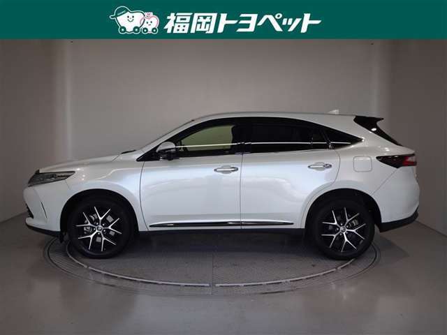 トヨタの上級SUV、ハリアー　プレミアムスタイルノアールが入荷しました。