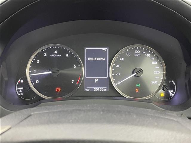 【スピードメーター】メーターがシンプルで見やすく運転しやすいですね！