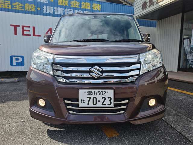 お車を安心してお使い頂くため、当社ではエンジンオイル・オイルエレメント・ワイパーゴム・バッテリー・キーレス電池・発炎筒は交換して納車致します。（本体価格が30万円以上のお車に限る）