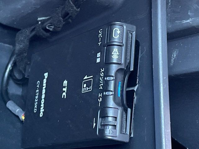 【ETC】高速道路の料金所をストレスなく通過！話題のスポットやサービスエリアに多い「スマートIC」利用時は必須のアイテムです。当店でセットアップを実施、ご納車当日からすぐにご利用いただけます！