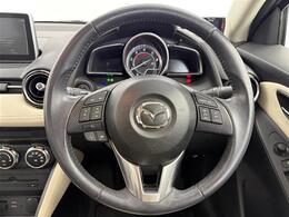 【ハンドル】『ハンドル/ステアリング』の画像になります。写真の内容に関してご不明点、ご質問等がございましたらお気軽にガリバー店舗までお問い合わせください。