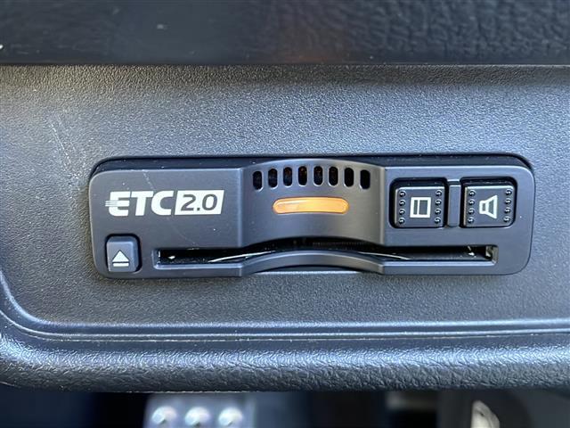 【　ETC　】今やカーライフにおける重要性はナビにも匹敵するのではないでしょうか？セットアップを行うことで利用可能になります！