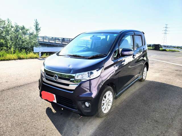 電話等での契約・取り置き等は一切行っていません。店頭での申込金の入金、又は、振り込み等での入金いずれの場合でも先に入金をされたお客様を優先いたします。