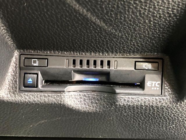 【ETC】高速道路の料金所をストレスなく通過！話題のスポットやサービスエリアに多い「スマートIC」利用時は必須のアイテムです。当店でセットアップを実施、ご納車当日からすぐにご利用いただけます！