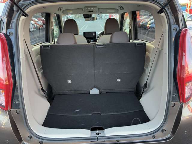 元気で明るいスタッフが丁寧に対応します。とにかくスタッフが明るい！！とても多くのお客様から、お褒めのお言葉、接しやすさでの高評価を頂いています。これからも日々、努力していきます。