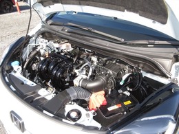 内装、外装、エンジンルームの隅ずみまでクリーニングを実施してお渡しします！　プロが仕上げをしましたからピッカピカですよ～！点検整備もきっちり実施いたします。