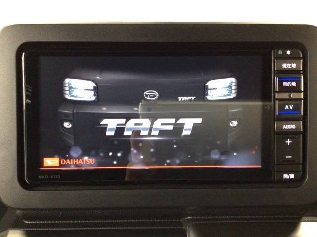 【オーディオ機能】ナビに一体のオーディオは、フルセグTVの他にDVD/CDプレーヤーを装備♪もちろんFM/AMラジオもお聞きいただけますよ♪