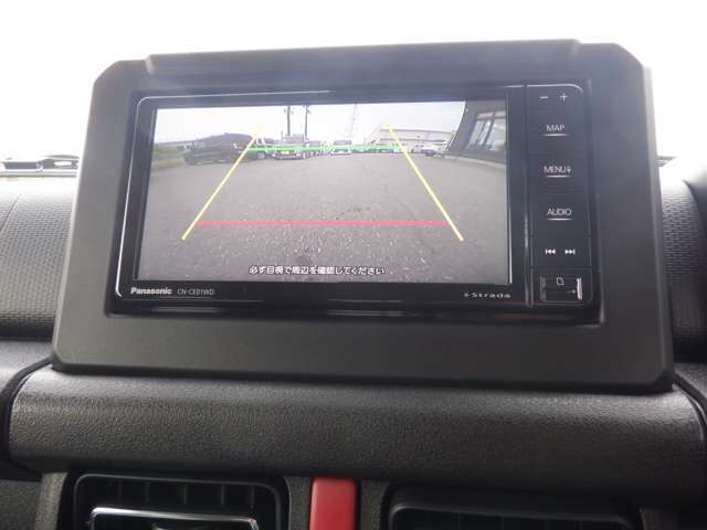 バックモニター