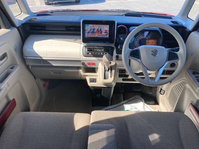 インパネ部も全体的にきれいにしてます。ご納車前には再度清掃をしてピカピカにしてご納車いたします！