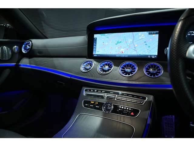 純正ナビ・フルセグ・Bluetoothオーディオ・全方位・carplay