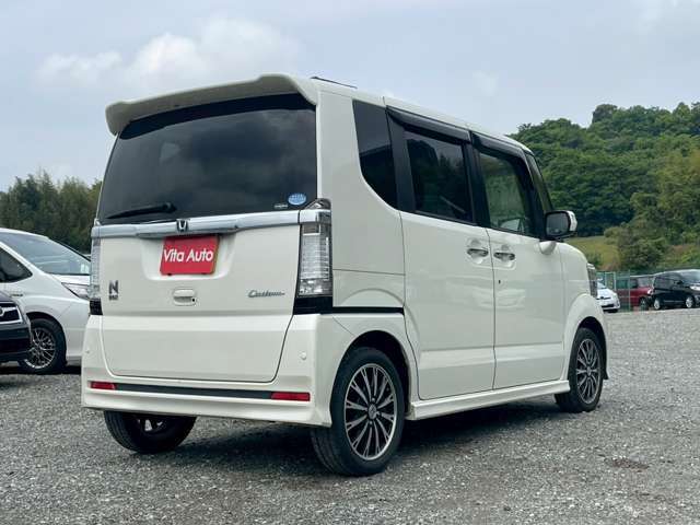 ★画像や動画を見ただけでお車の検討を進める事に抵抗がある方でも気軽に利用できるオンライン商談ならお車の検討はもちろん営業担当や店舗の様子も生中継でご覧いただけますので安心してお車をご検討頂けます。