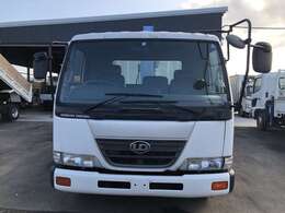 除雪タイヤショベルカーやダンプカー、10人乗りハイエースから29人乗りバスなども幅広い車種でレンタル強化しております♪24時間～1か月間など期間も様々♪季節や用途に合わせてご提案可能です！