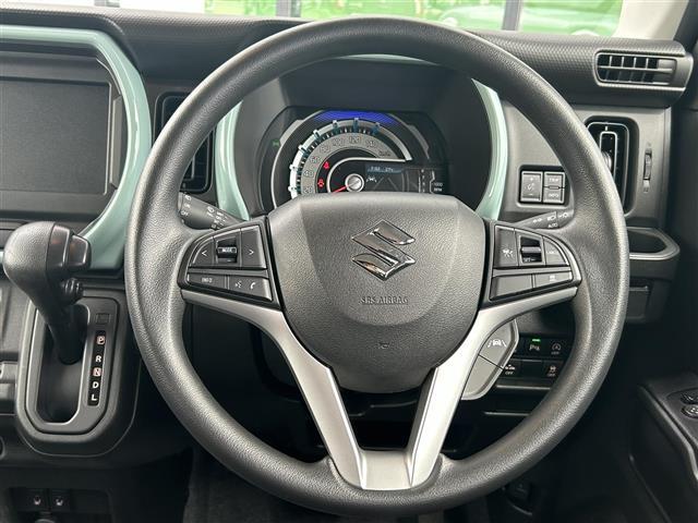 店内商談ルームには無料ドリンク、キッズルーム完備！お子様を退屈させることなくゆっくりお気に入りの一台を探していただけます！屋内にも展示ルームがございますので雨の日や雪の日もじっくりご覧いただけます！