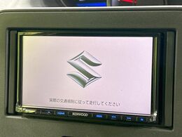 【純正ナビ】人気の純正ナビを装備。オーディオ機能も充実しており、Bluetooth接続すればお持ちのスマホやMP3プレイヤーの音楽を再生可能！毎日の運転がさらに楽しくなります！！