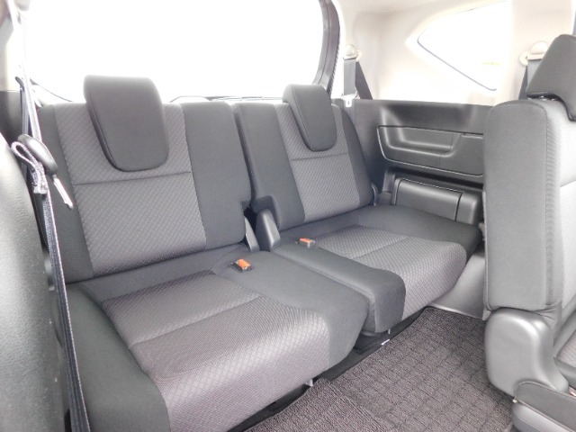 3列シートです
