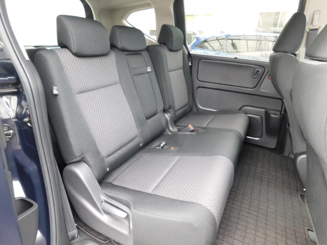 リアシートです