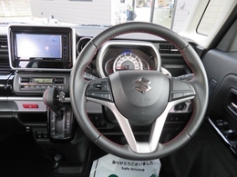 最近のクルマはたくさんスイッチがあるにゃん！そんなときも知識豊富なスタッフが親切にお教えするにゃん☆