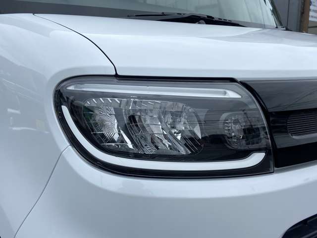 自社工場を完備しておりますので塗装や鈑金、修理、車検等もお任せ下さい。