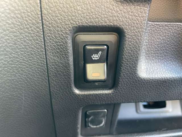 【運転席操作部】運転に役立つ機能ばかり！快適なドライブにしてくれること間違いなし！！