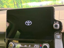 【10.5インチ　ディスプレイオーディオ】大画面のディスプレイはAppleCarPlayやAndroidAutoが利用可能。大きな画面でスマホナビアプリ等が利用いただけます♪