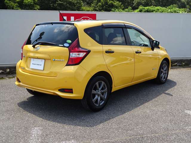 安心！1年間走行無制限の無料保証付♪全国の日産ディーラーで整備や保証などメンテナンスが受けられます♪期間延長も承りますのでお気軽にご相談ください♪　※一部3ヶ月保証の車両があります。