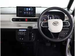 高いホールド性で運転姿勢が安定します。長距離ドライブでも疲れにくいのが魅力です。快適なドライビングライフをお送りください♪