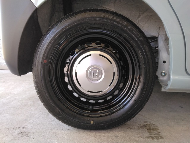 ホンダ純正のホイールキャップが装備されています。