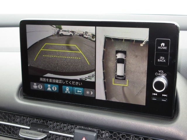 運転をしやすくする多彩な視界を手に入れるシステム。「見通しの悪い交差点での発進」「料金所などへの幅寄せ」「バック駐車」「縦列駐車」といった、多くの人が苦手意識を持ちやすいシーンで効果を発揮します。